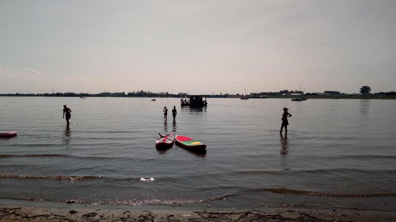 Maas Chalet Aldeneik Maaseik Εξωτερικό φωτογραφία
